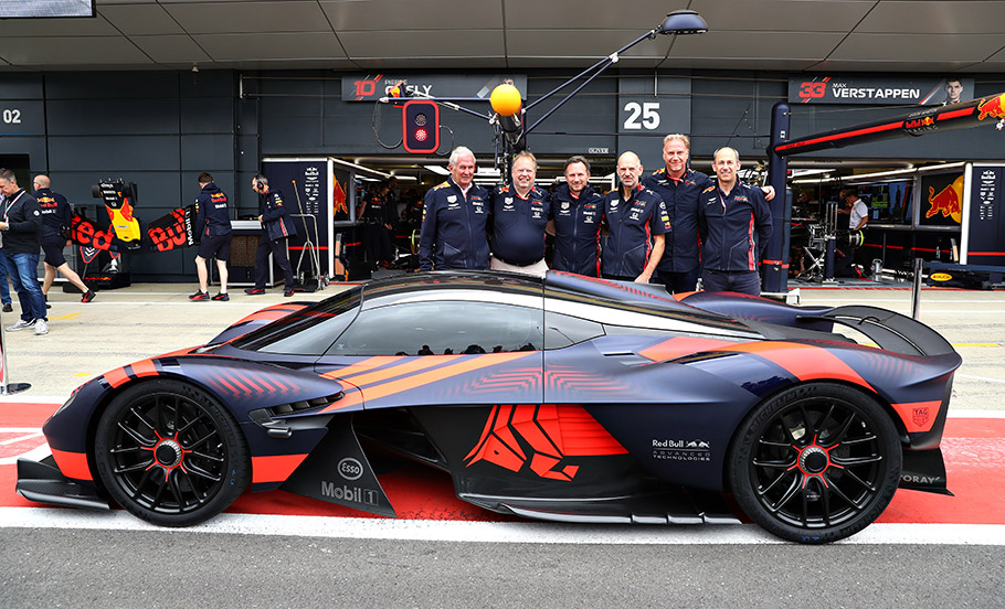 2020 Aston Martin Valkyrie 