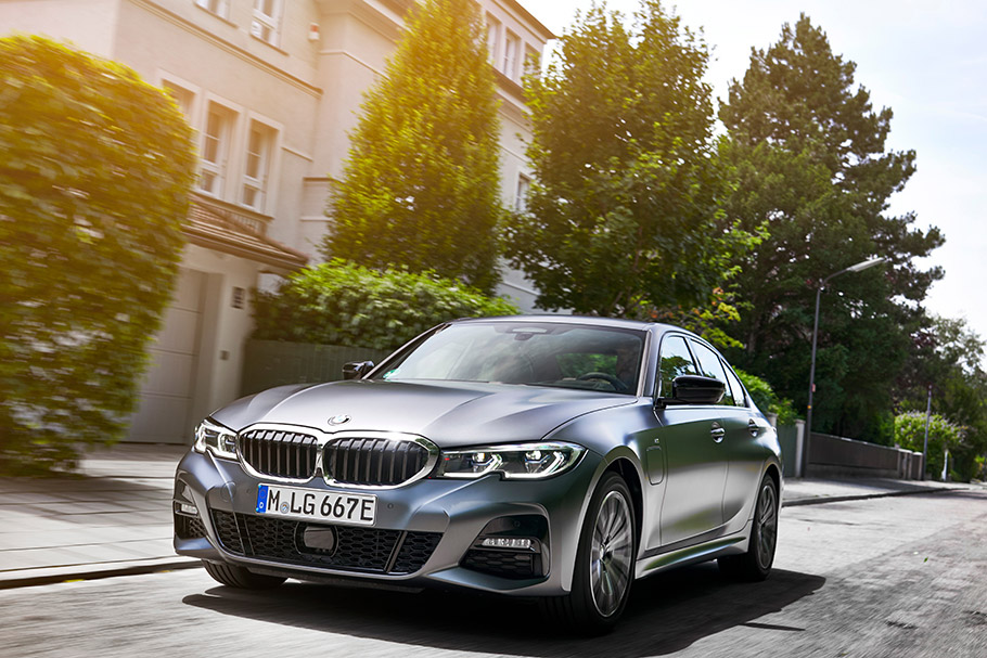 2021 BMW 3 330e xDrive 