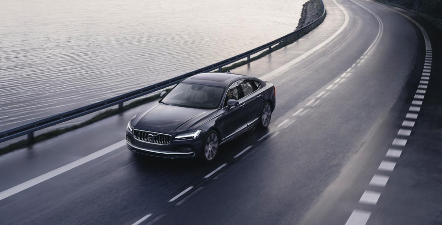 2020 Volvo Cars Safety Features