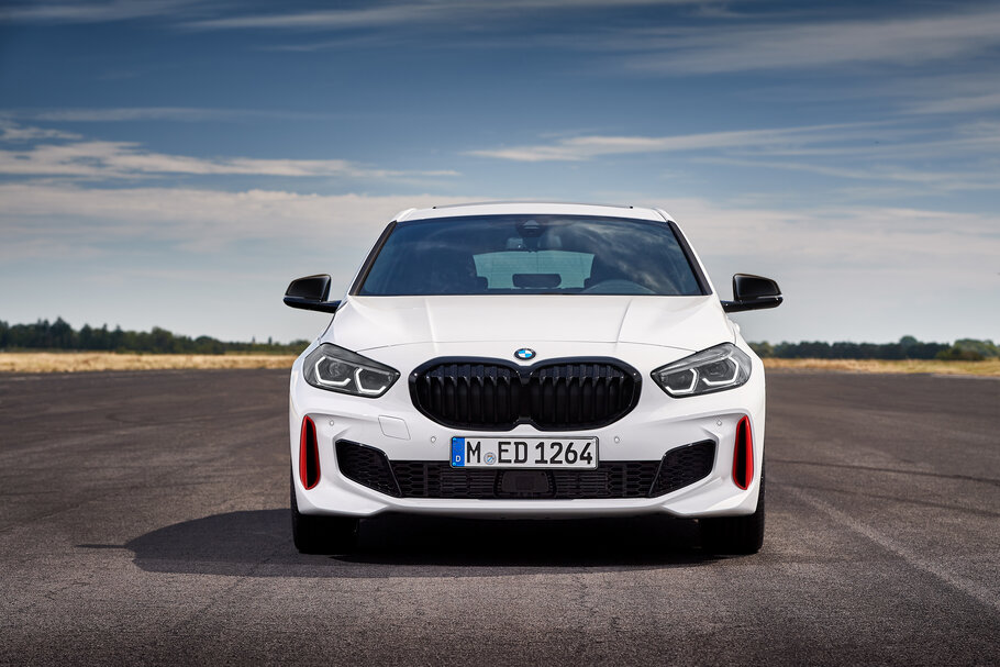 2021 BMW 128ti1