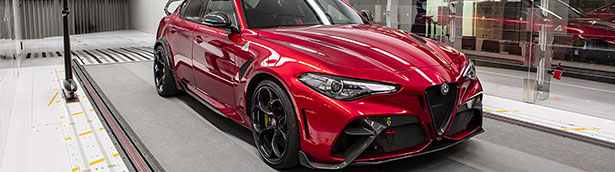 Giulia GTA put through paces by Alfa Romeo racing Orlen f1 drivers Giulia GTA put through paces by Alfa Romeo racing Orlen f1 drivers