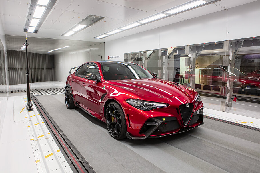 2020 Alfa Romeo Giulia GTA1