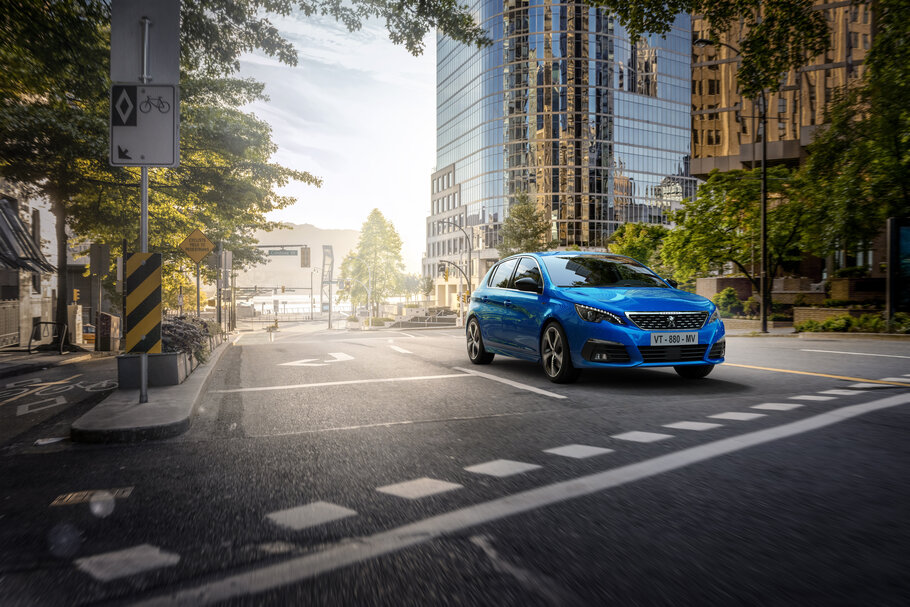 2021 PEUGEOT 3081