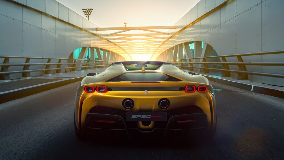 2021 SF90 Spider1