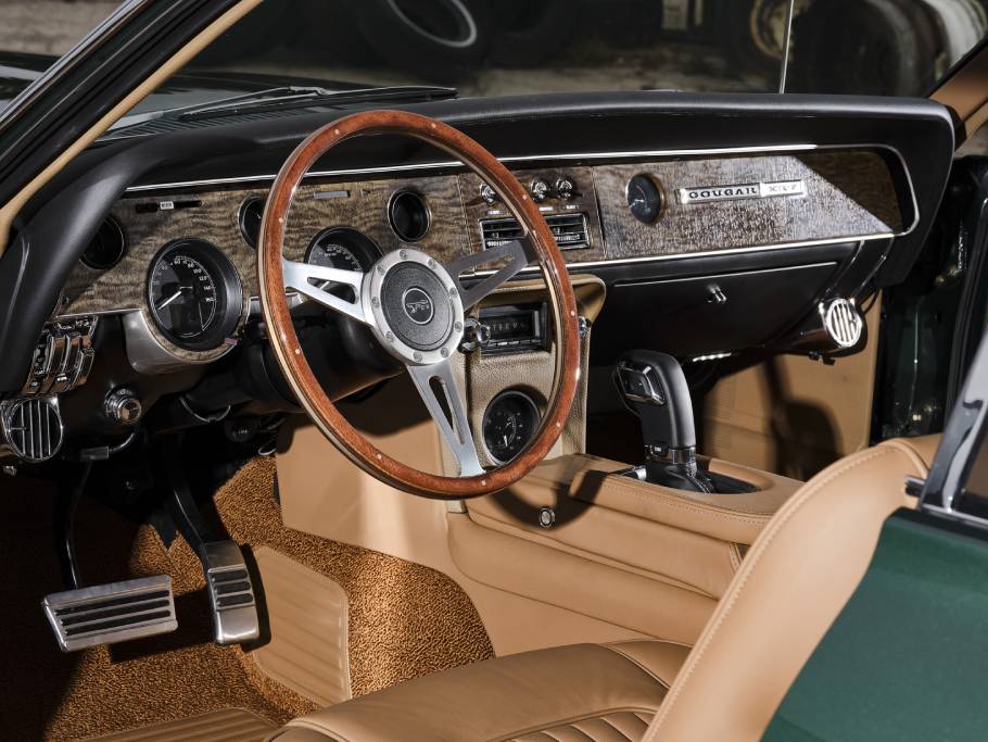 1968-Ringbrothers-Mercury-Cougar-Interior