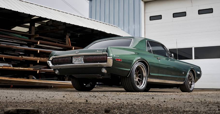 1968-Ringbrothers-Mercury-Cougar-Rear