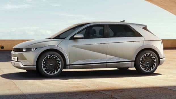 The virtual unveiling of new IONIQ 5 is marked by a record number of enquiries.
