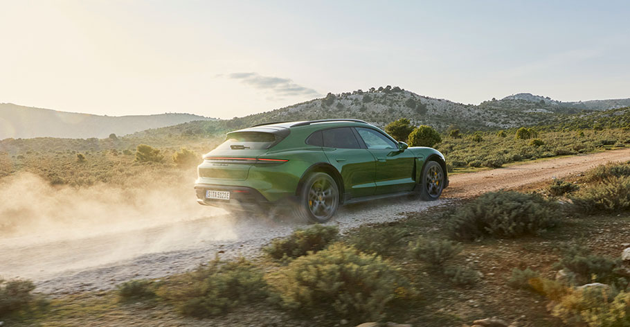 2021 Porshe Taycan Cross Turismo