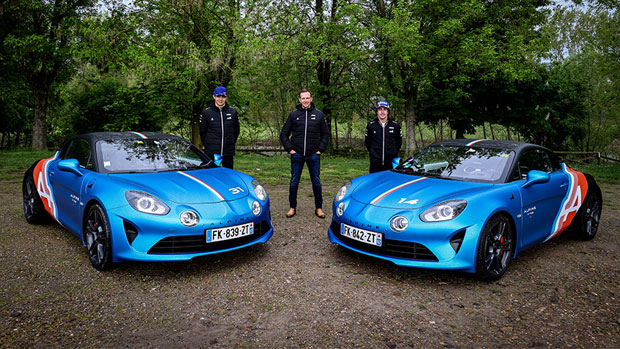 Alpine presents new A110 trackside cars Alpine presents new A110 trackside cars