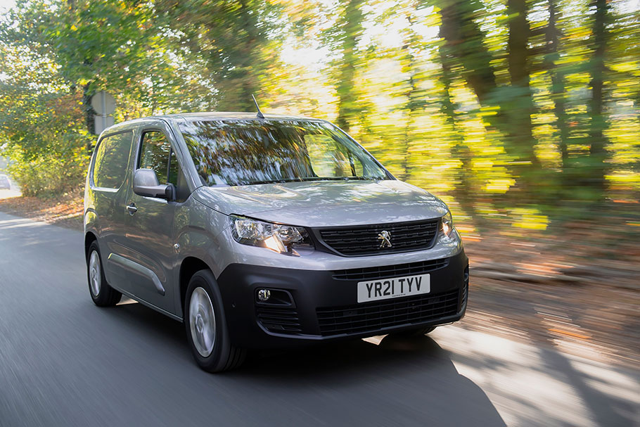 2021 PEUGEOT VAN