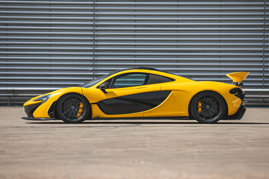 2013 McLaren P1