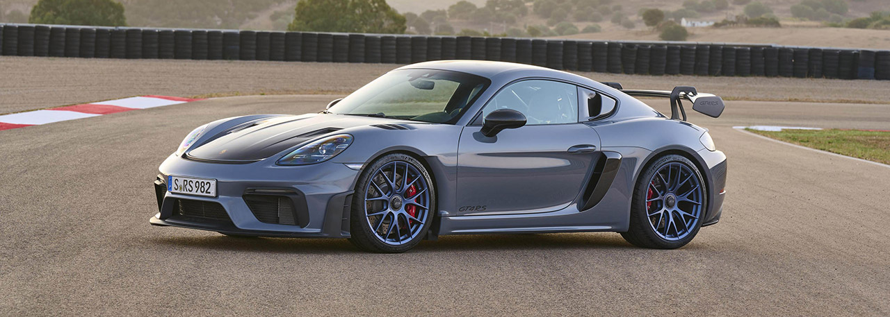 2022 Porsche 718 Cayman GT4 RS