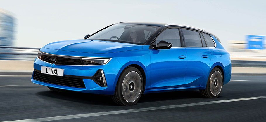 2022 Vauxhall Astra Sports Tourer Front Angle