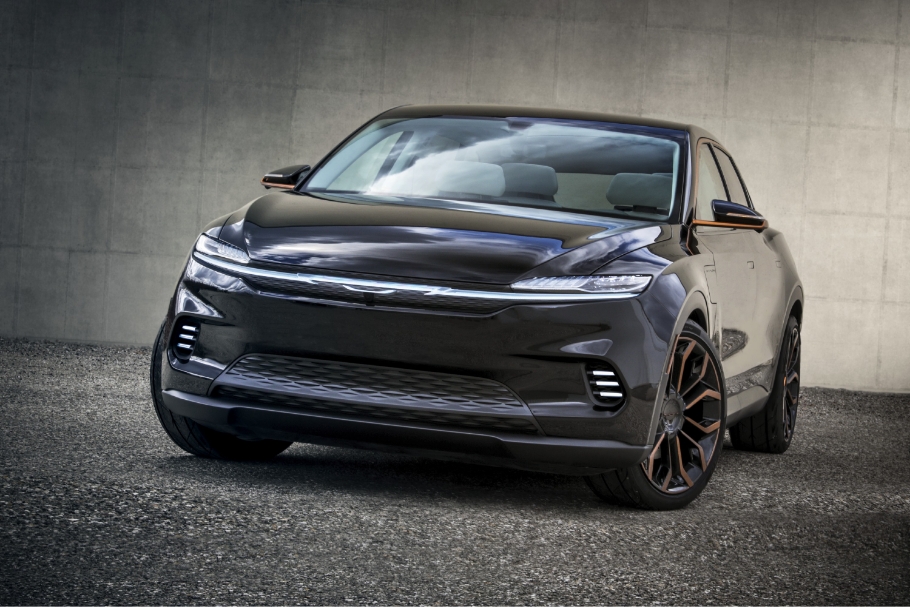 2022 Chrysler Airflow Graphite Concept - Front Angle