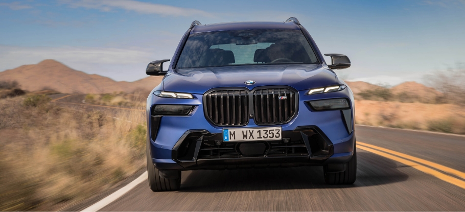 2023 BMW X7 M60i - Front View