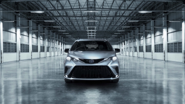 Toyota Marks 25th Anniversary of Sienna with Special Limited Edition