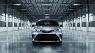 toyota-marks-25th-anniversary-of-sienna-with-special-limited-edition