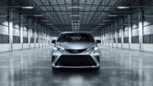 toyota marks 25th anniversary of sienna with special limited edition