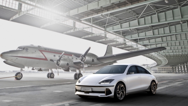 Hyundai Motor Unveils Design of All-Electric IONIQ 6 Hyundai Motor Unveils Design of All-Electric IONIQ 6