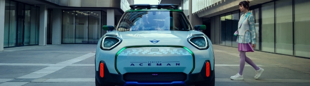 The MINI Concept Aceman: the first all-electric crossover model in the new MINI family. The MINI Concept Aceman: the first all-electric crossover model in the new MINI family.