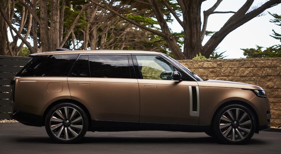 2023 Range Rover SV Carmel Edition - Side