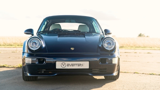 Everrati unveils world’s first electrified Porsche 911 (964) Wide Body Cabriolet Everrati unveils world’s first electrified Porsche 911 (964) Wide Body Cabriolet